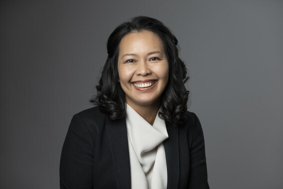 My Linh Walker Headshot