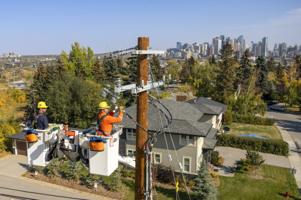 ENMAX Power install a new service connection at Sovereign Crescent SW during the fall of 2022.